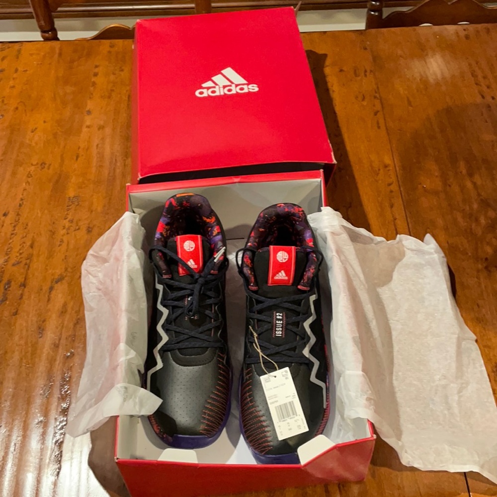 Adidas D.O.N. Issue 2 GCA men’s basketball shoe
